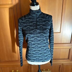 Ladies size L Smartwool Merino 250 sweater, like new!